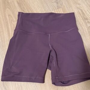 Lululemon wunder train high waisted shorts 6 inch inseam size 4